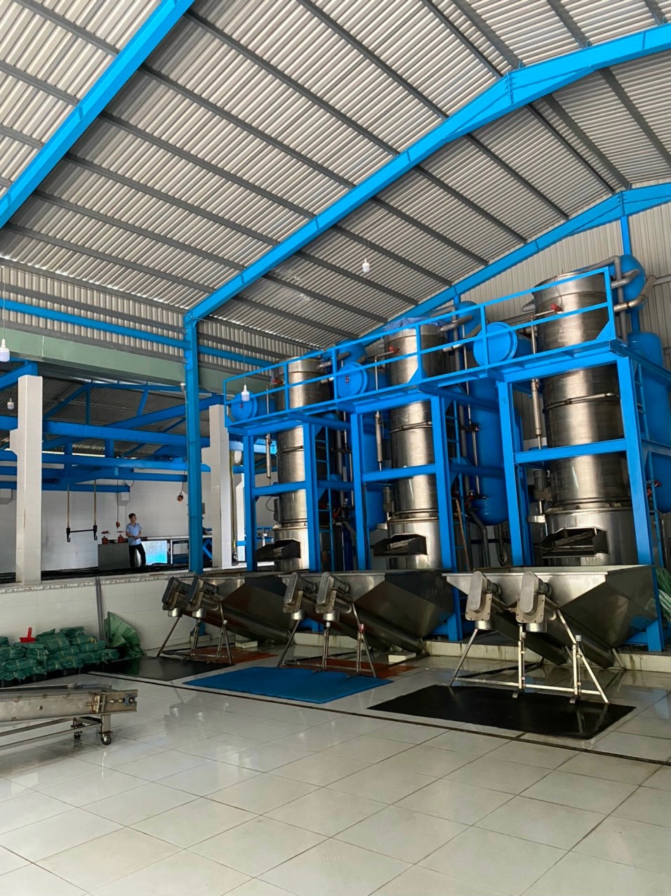 Các yếu tố cần lưu ý khi quản lý nhà máy đá viên hiệu quả cùng máy đá viên KING ICE